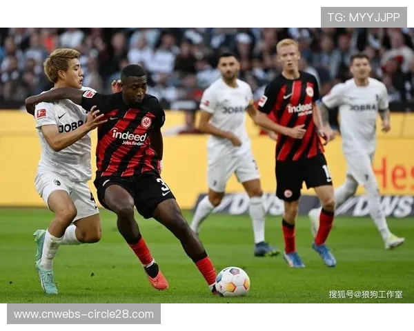 欧冠联赛阶段积分榜更新，法兰克福出局边缘反映双线作战压力