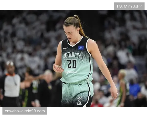 自由人主帅桑迪·布隆德洛确认，斯图尔特与约内斯库将承担更多边路组织任务